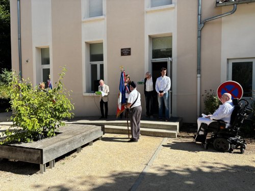 Une cérémonie commémorative pour célébrer la mémoire du Docteur Jean Delenne