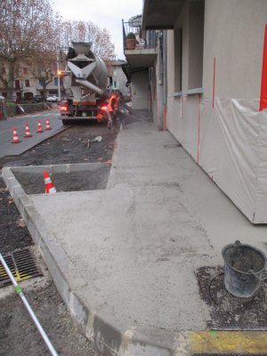 Les trottoirs de la rue du Champ de Mars et de la rue de la Poste sont désormais terminés ! 