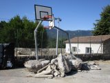 Les travaux continuent dans la cour de l'école !