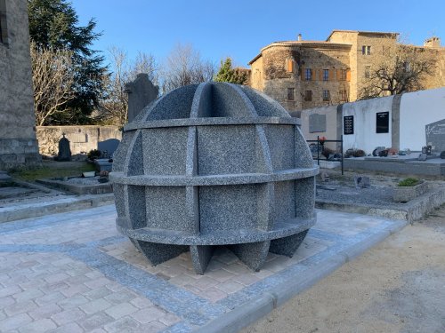 Un nouveau columbarium au cimetière municipal