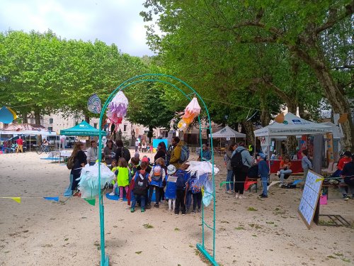 Très belle 1ère journée pour le Salon du livre de Jeunesse de Jaujac