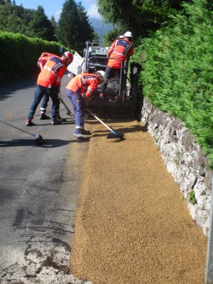 Les travaux d'aménagement de la Route départementale 5, le long de la route des Plots jusqu'à la Place St Bonnet, viennent de prendre fin